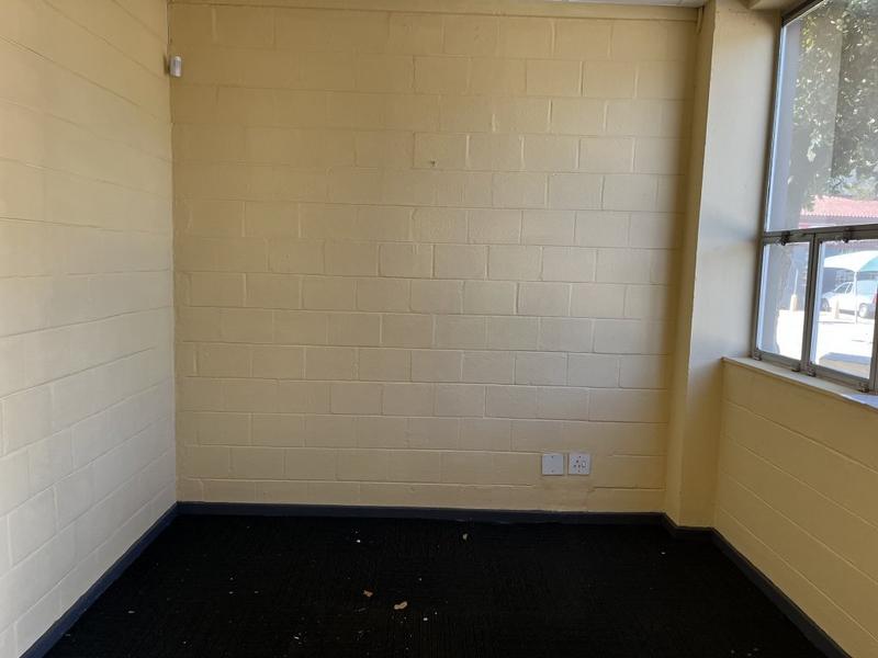 To Let commercial Property for Rent in Maitland Western Cape